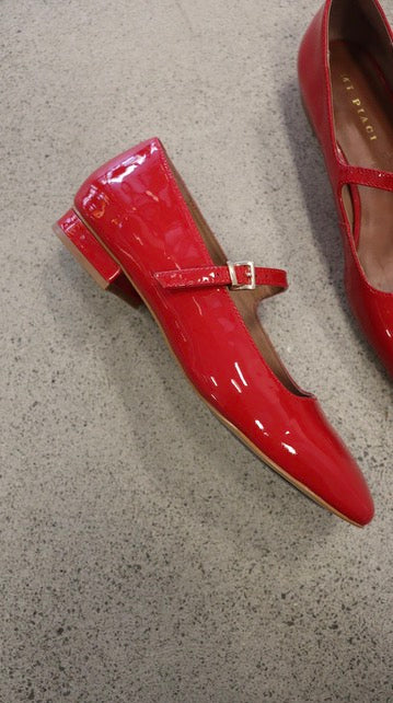 MI PIACI Flats 38
