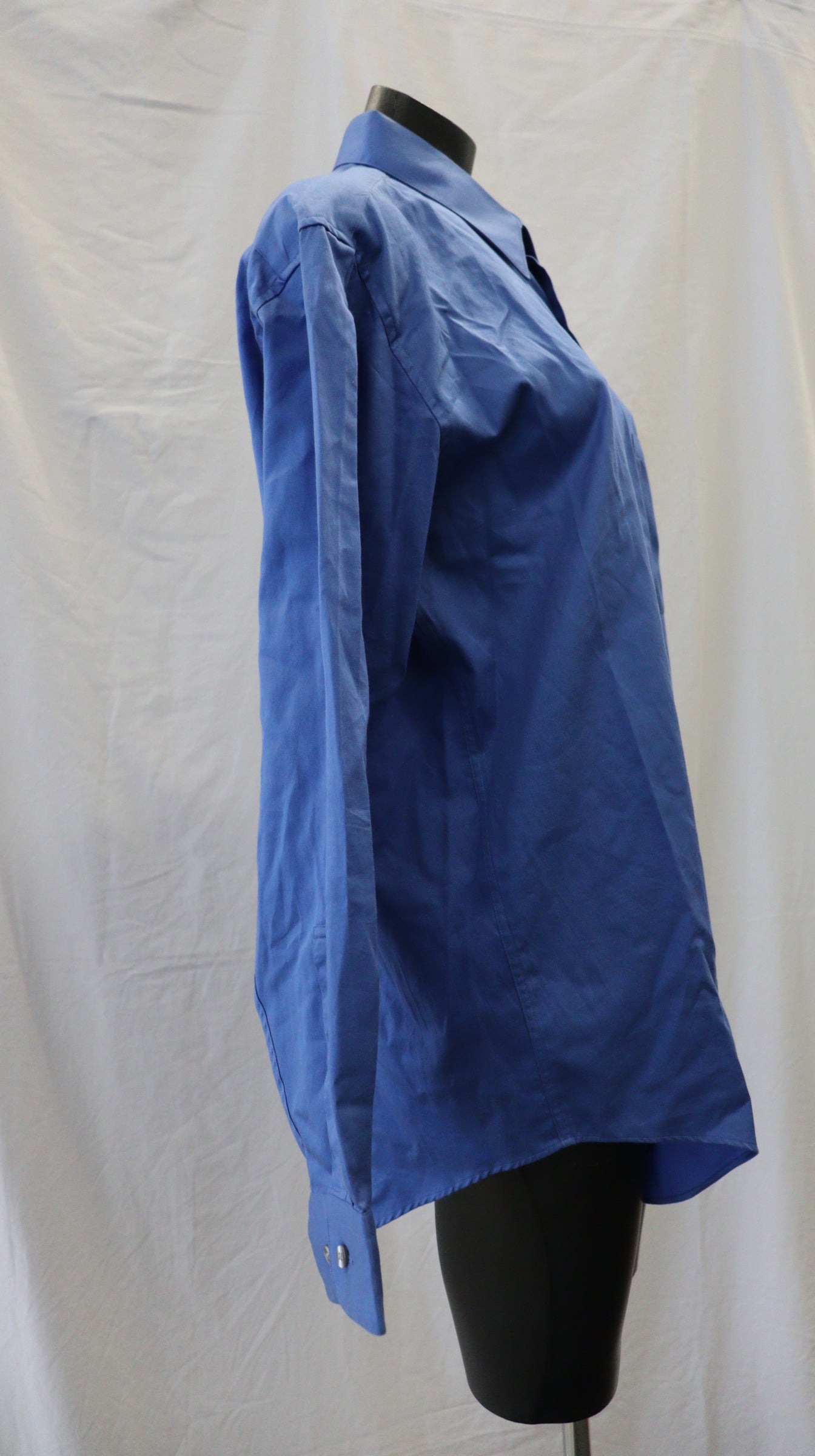 Perry Ellis Button Up Mens L