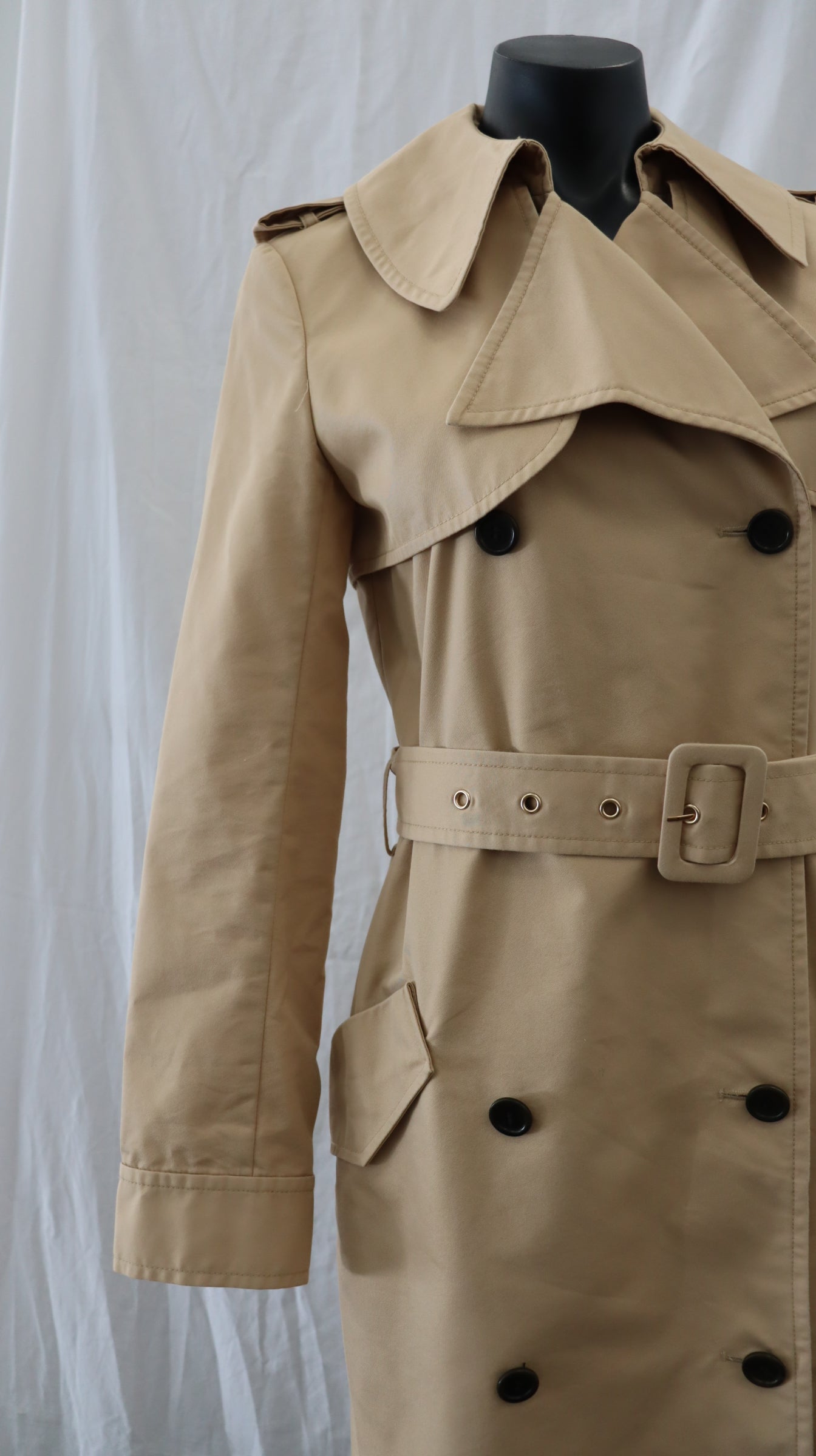 karen walker Coat 4