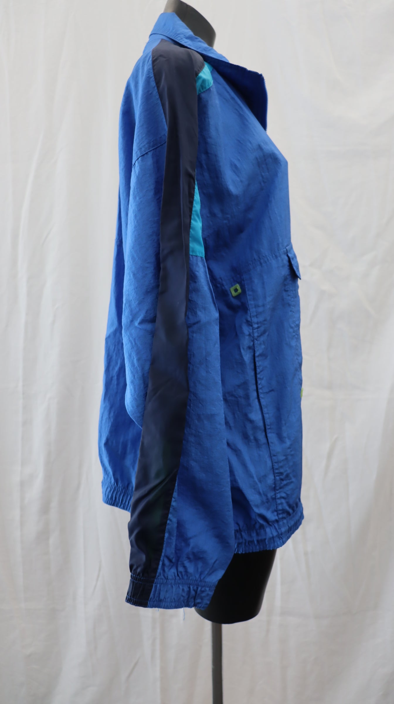 NIKE Jacket L