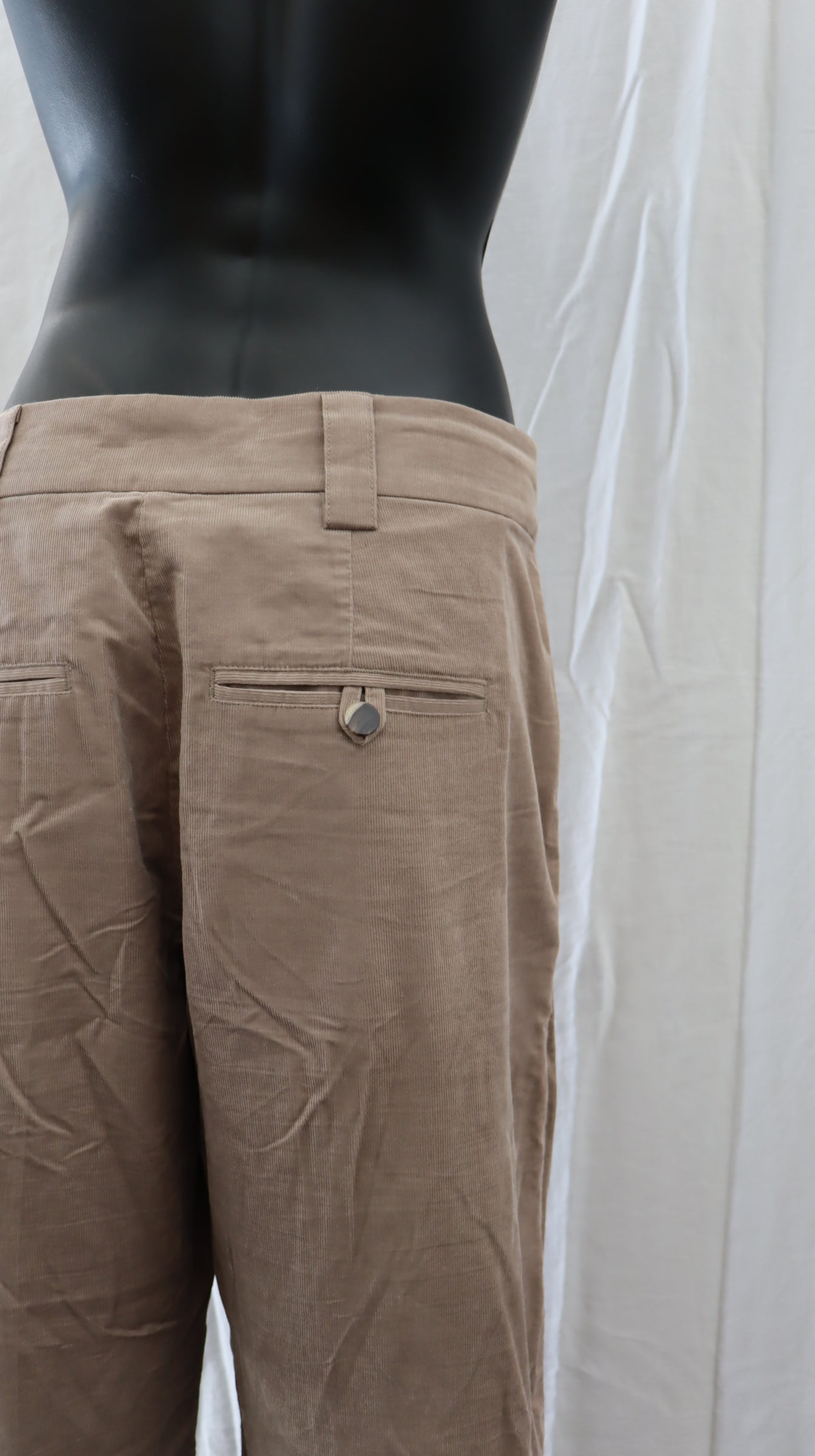 SECOND FEMALE Pants M