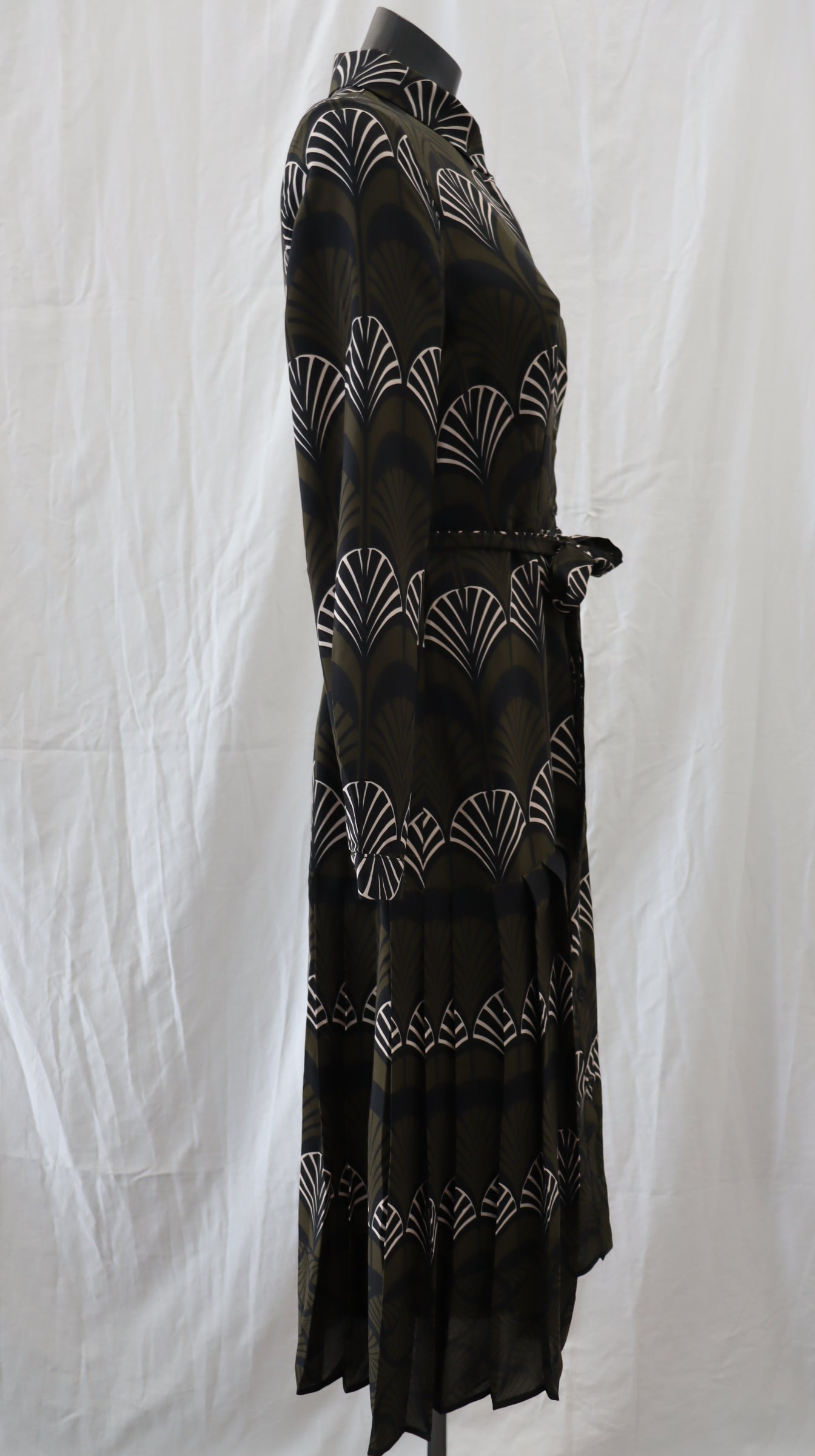 JACQUIE-E Midi Dress 6