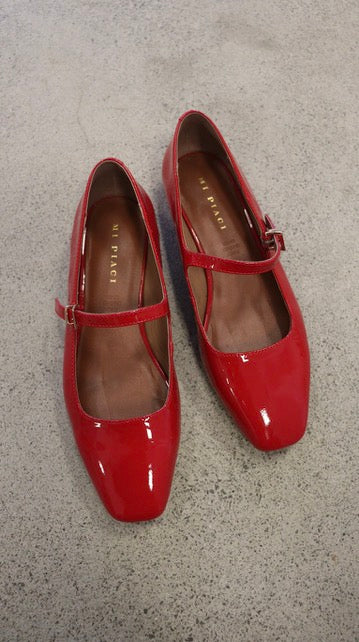 MI PIACI Flats 38