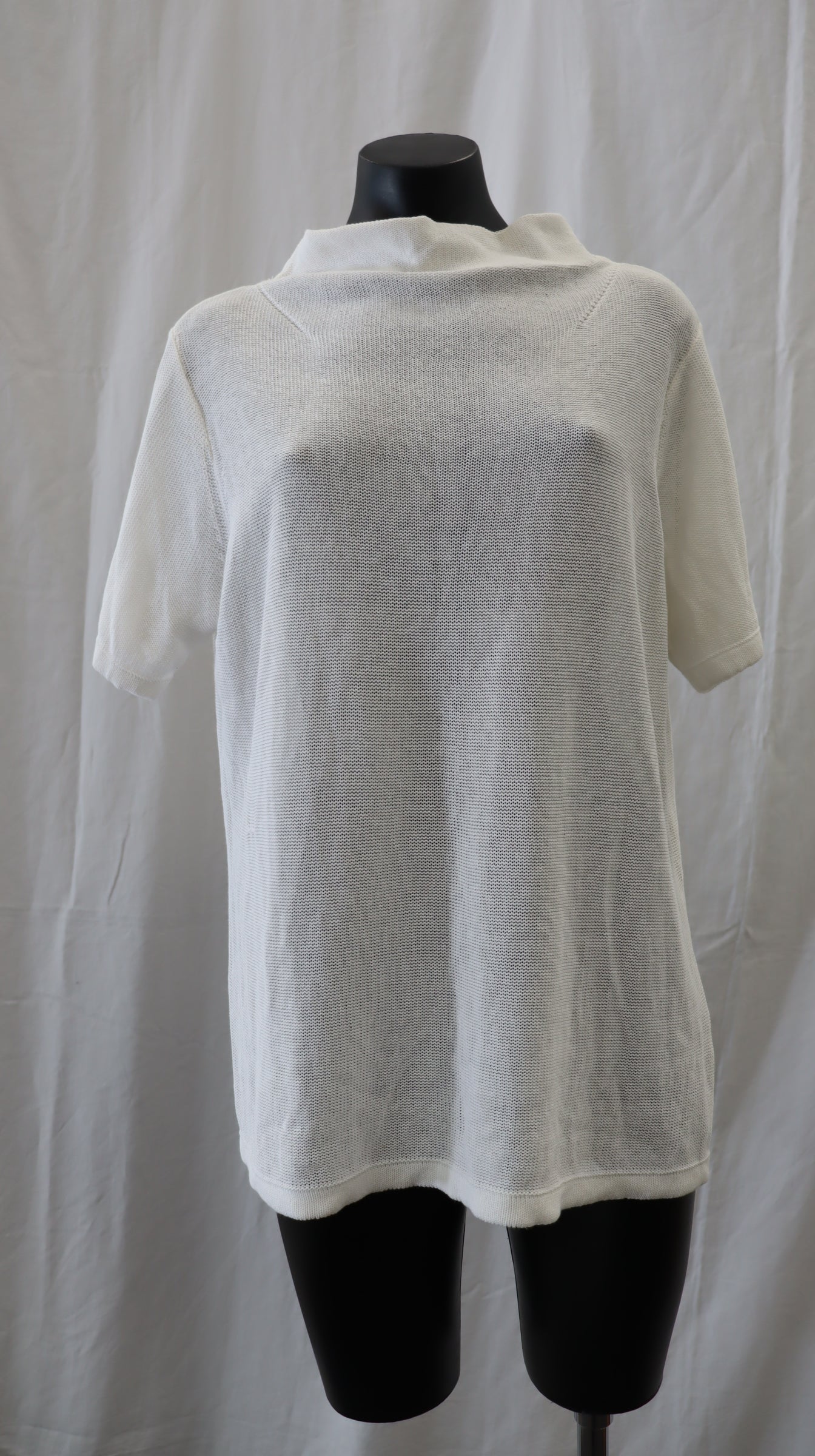CAROLINE SILLS Top L