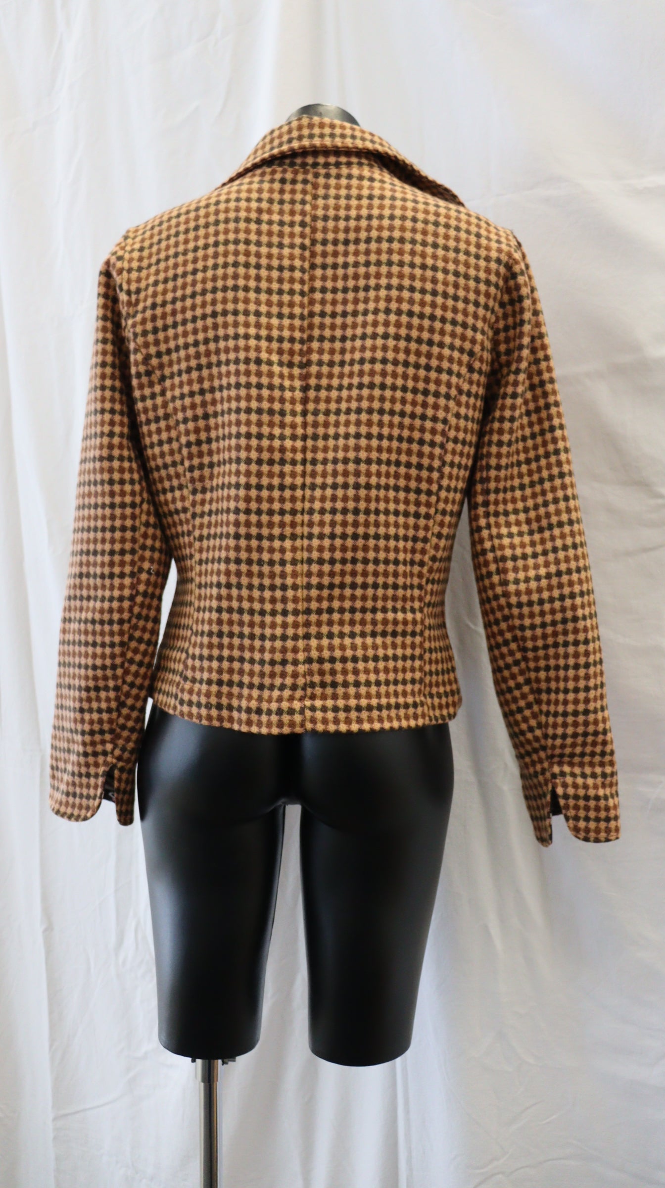kingan Jones Jacket 12