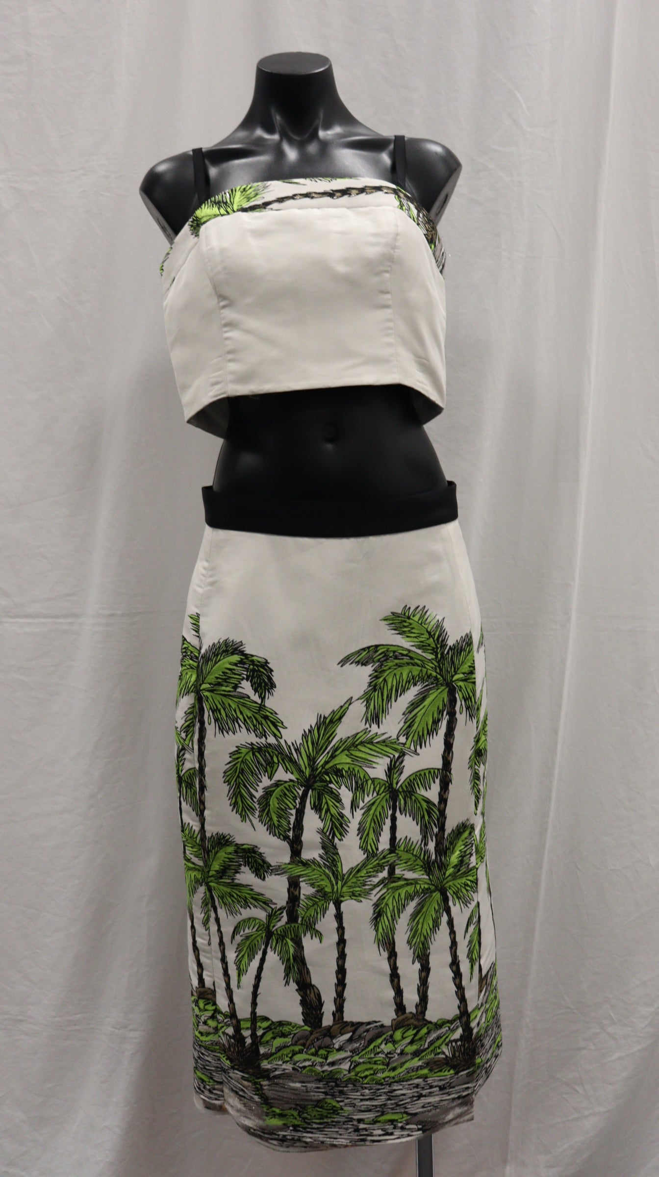 Veronika Maine 2 Piece Set 10 - 12