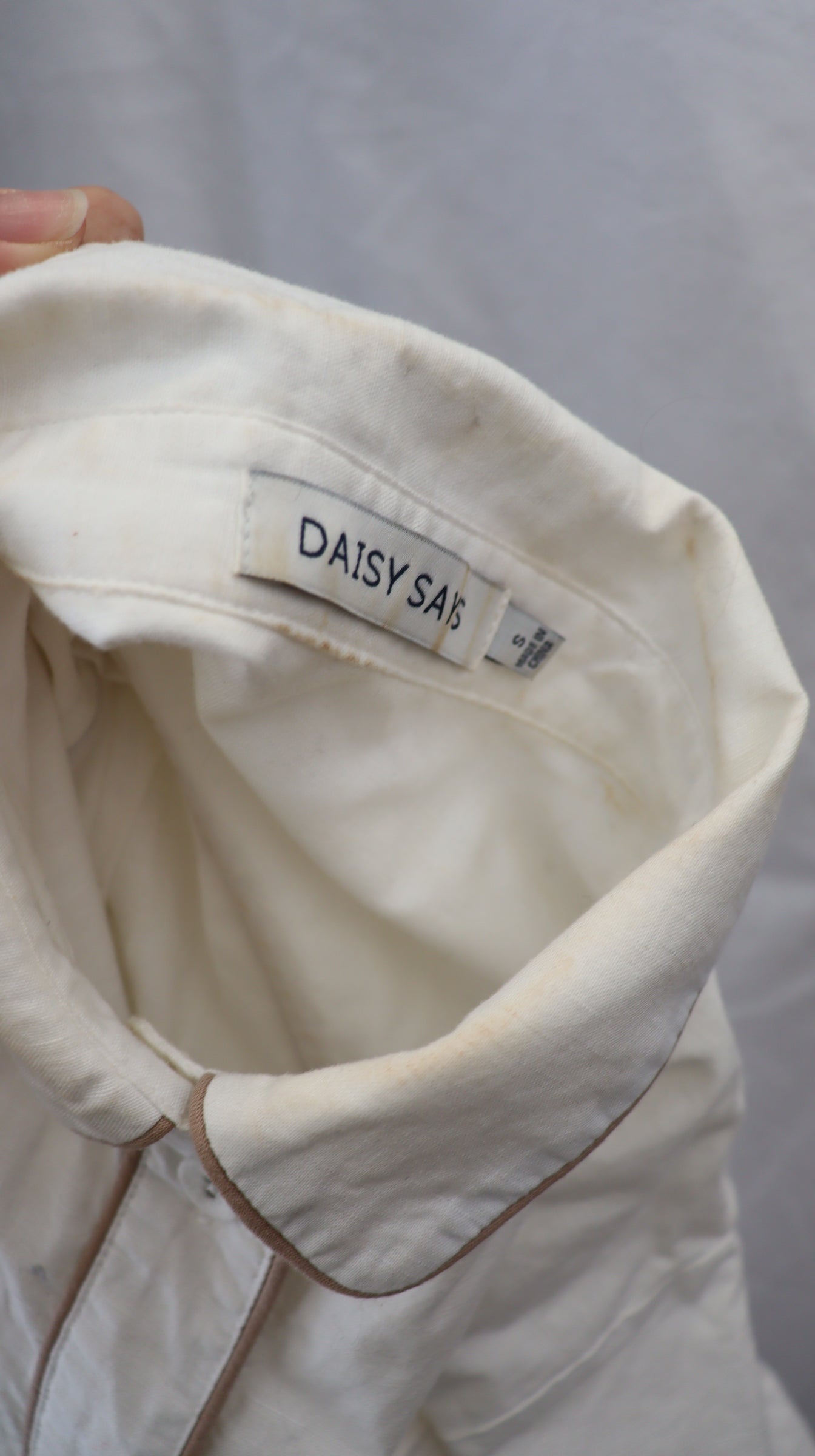 Daisy Says Button Up S