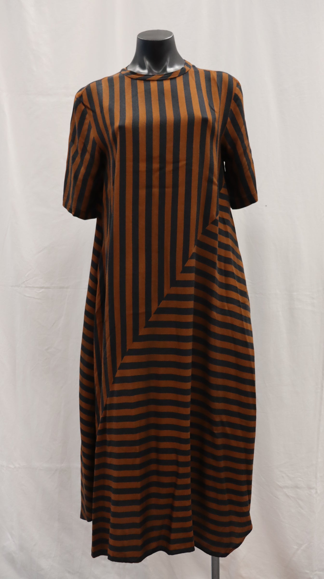 RICOCHET Midi Dress xs