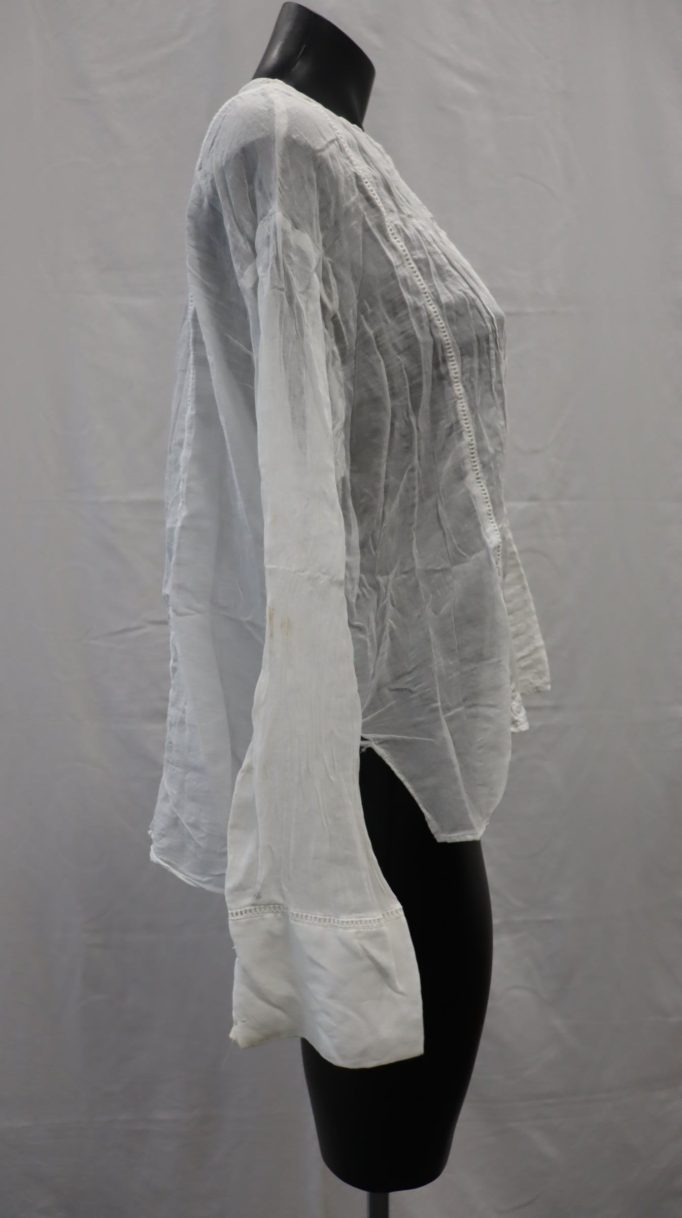 ZARA Button Up L