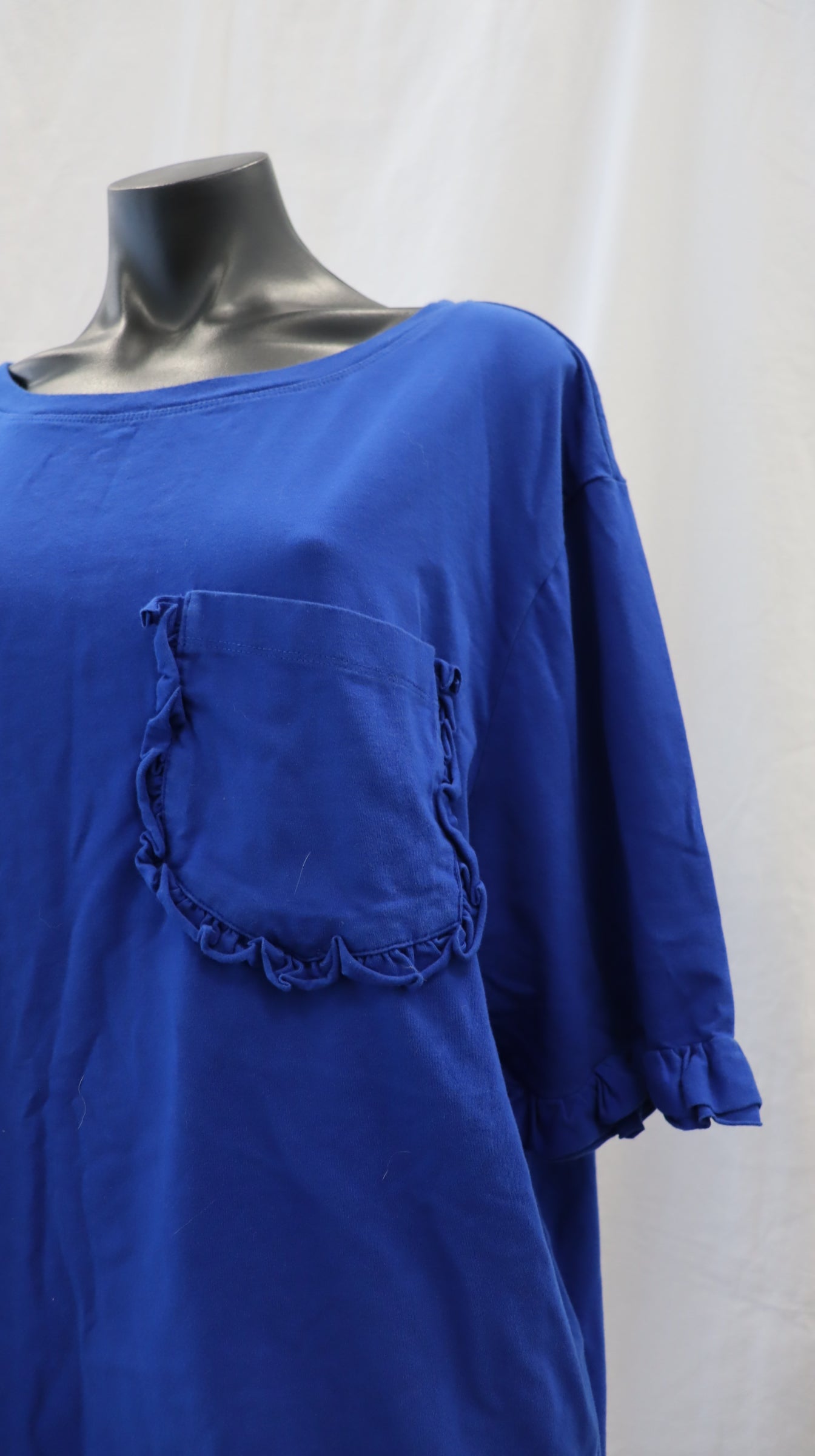 CURATE Tee XL