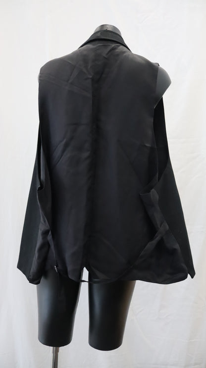 CAROLINE SILLS Vest 16