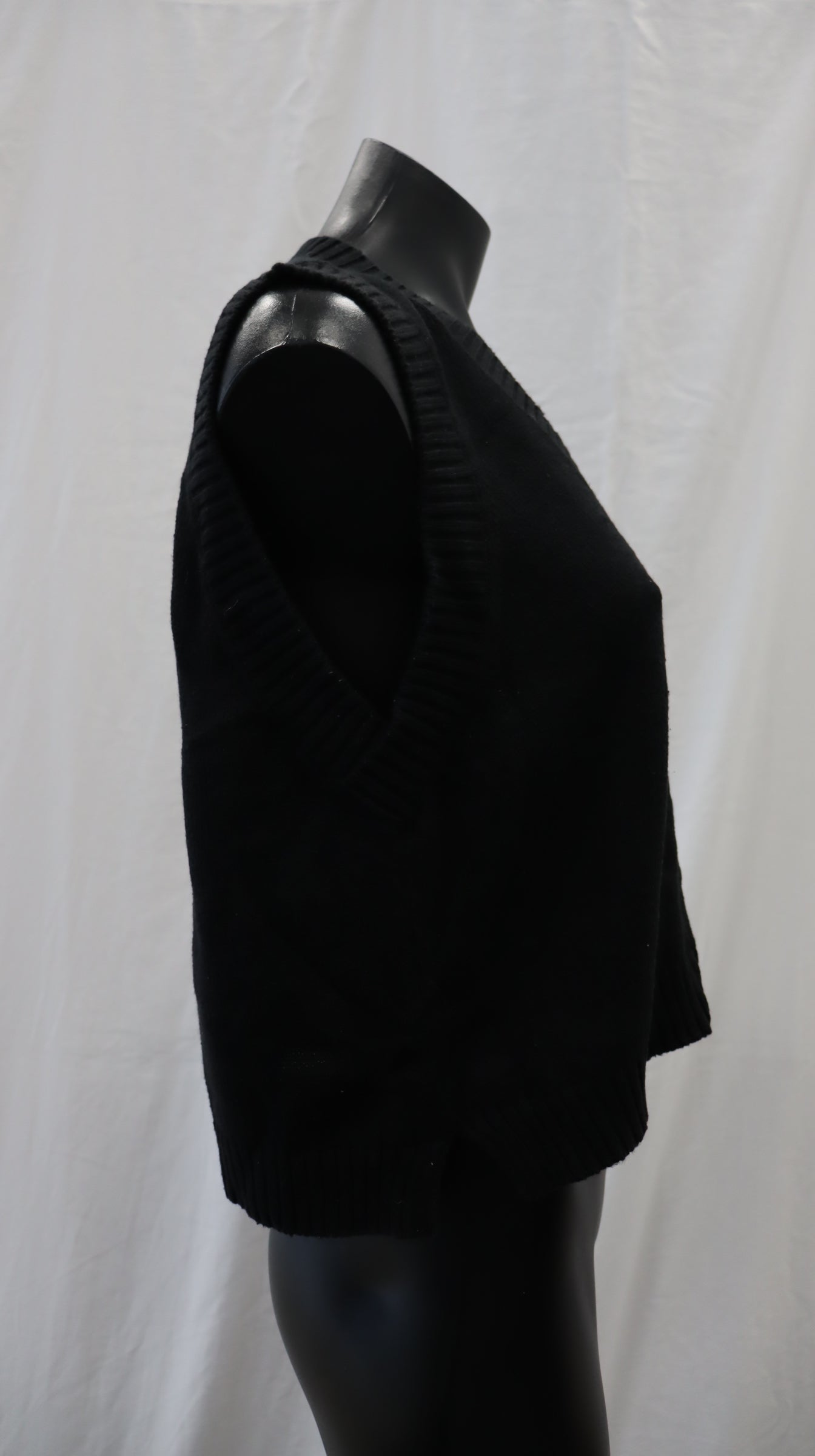 M A X Vest L