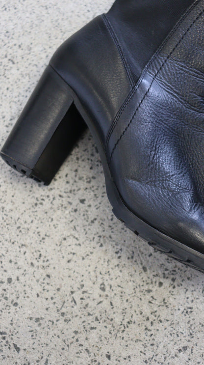 WITCHERY Boots 41