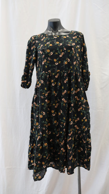 *NO TAG Midi Dress M