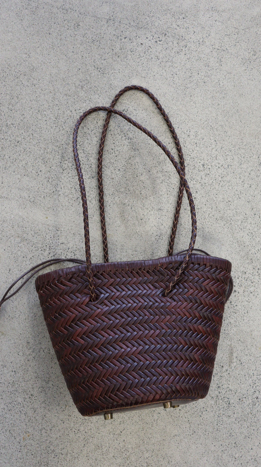 LA TRIBE handbag N/A