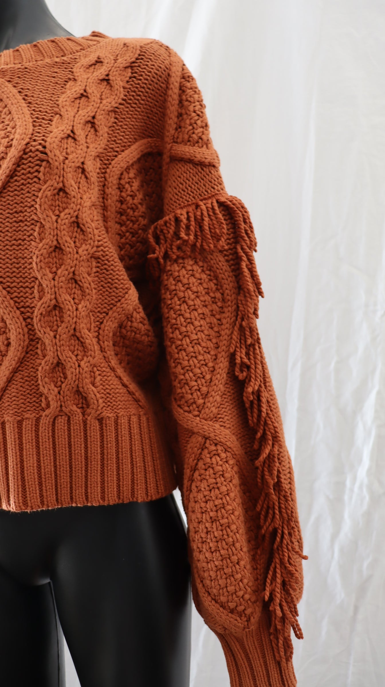Line and dot Knit S