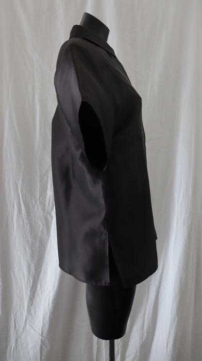 remain Button Up 8