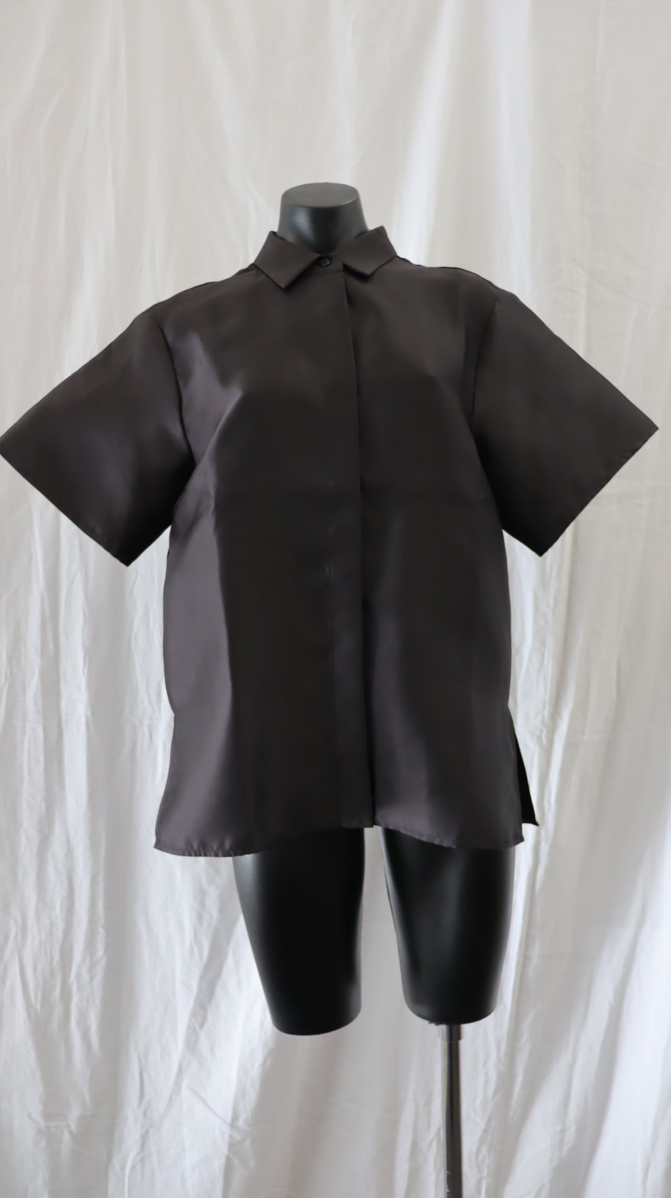 remain Button Up 8