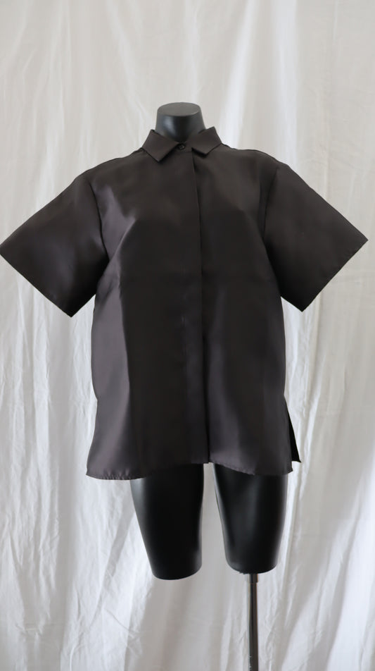 remain Button Up 8