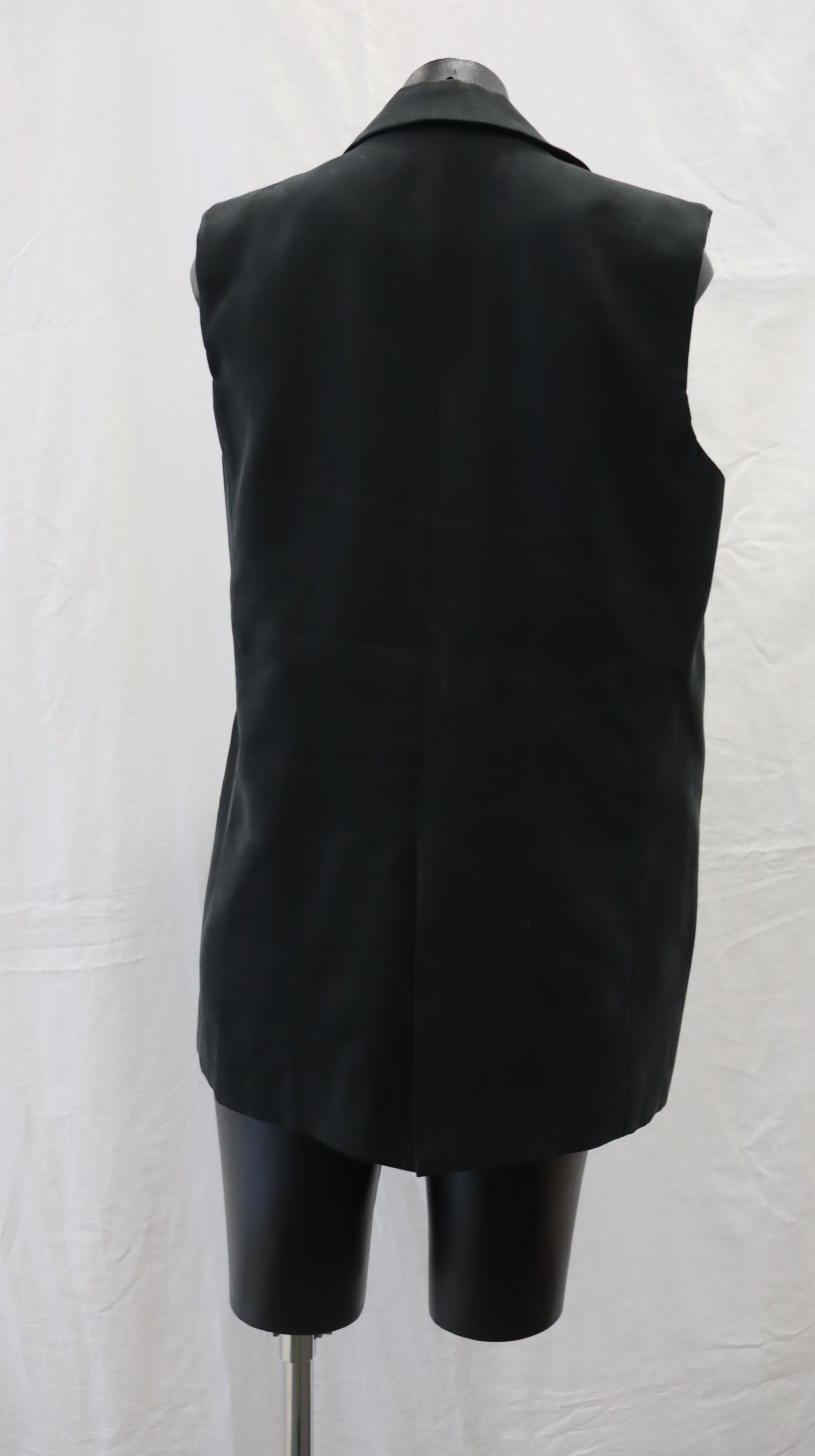 stories be told Vest 10
