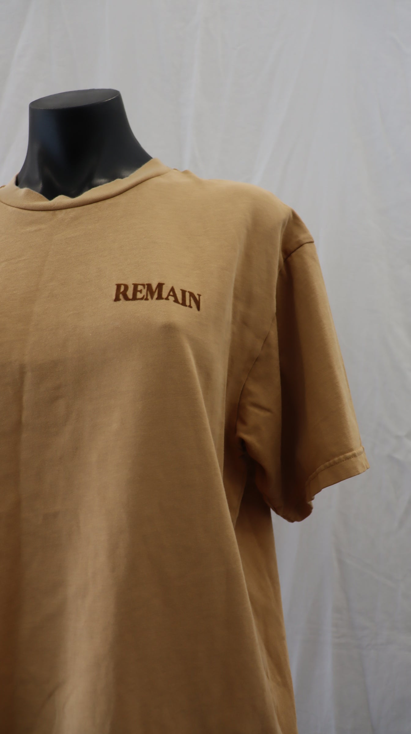 remain Tee 10