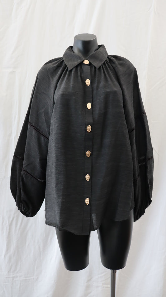 esmaee Button Up M
