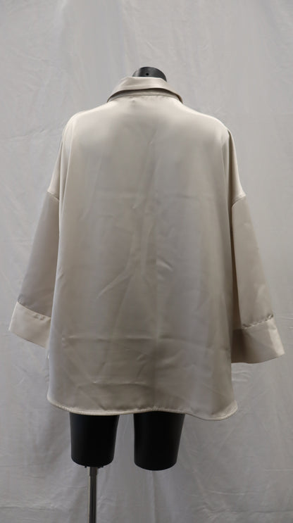 M A X Button Up 14