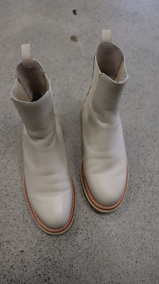 Walnut Boots 41