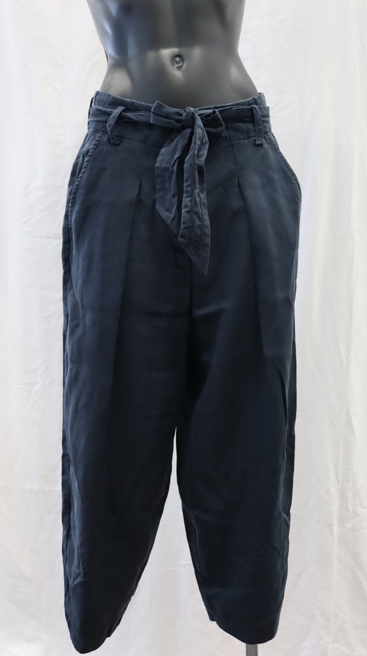M A X Pants 8