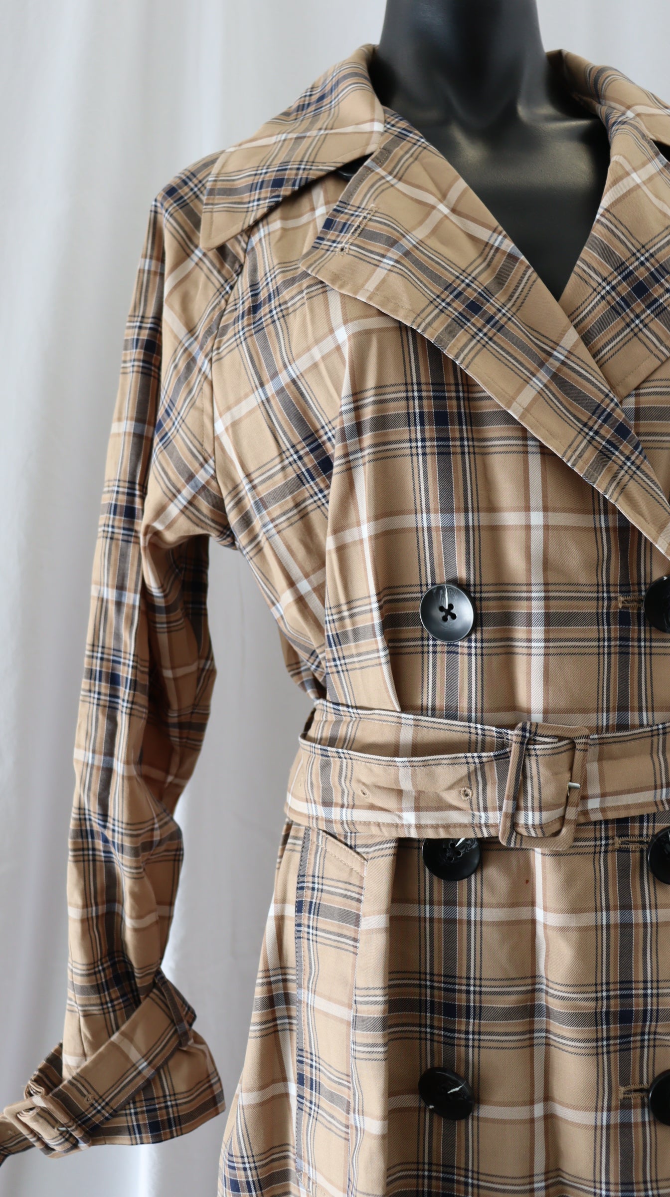 Sills Coat 10