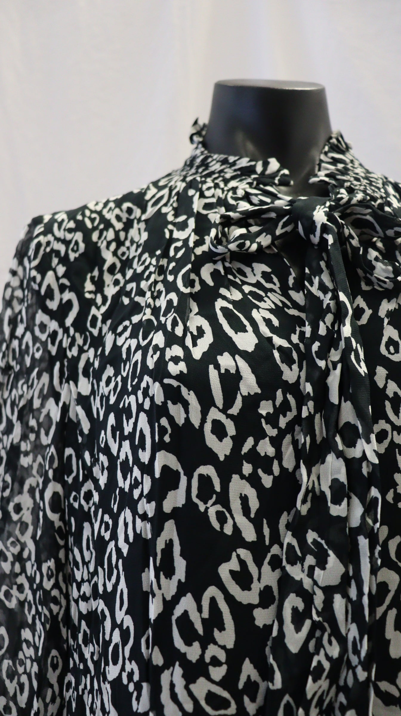 CUE Mini Dress 8