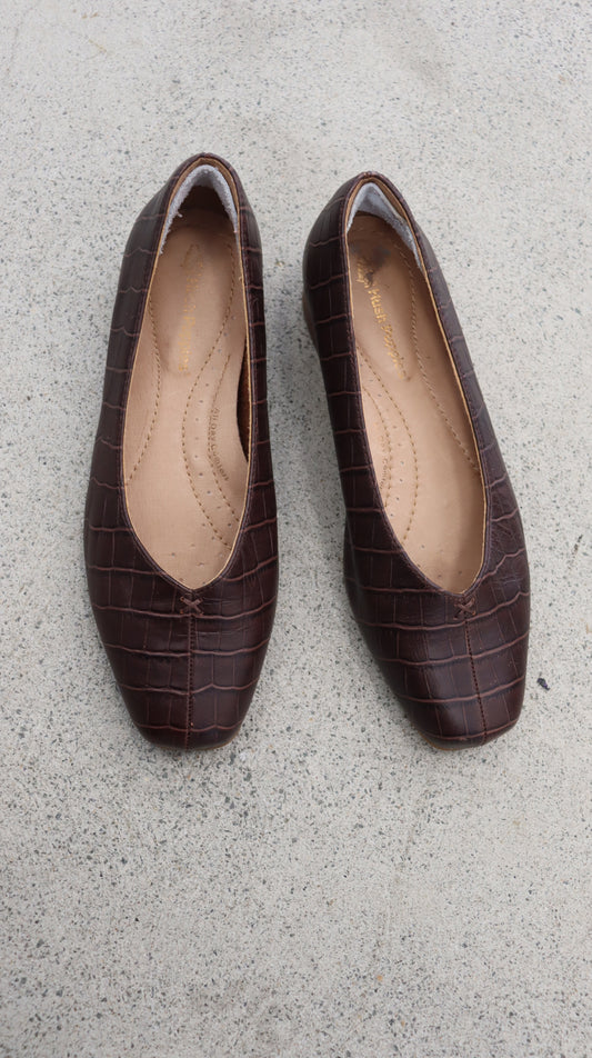 Hush Puppies Flats 6