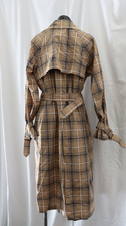 Sills Coat 10
