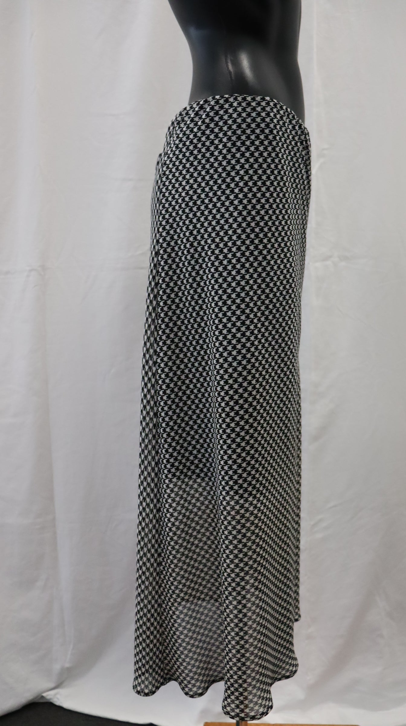 moochi Midi Skirt 14