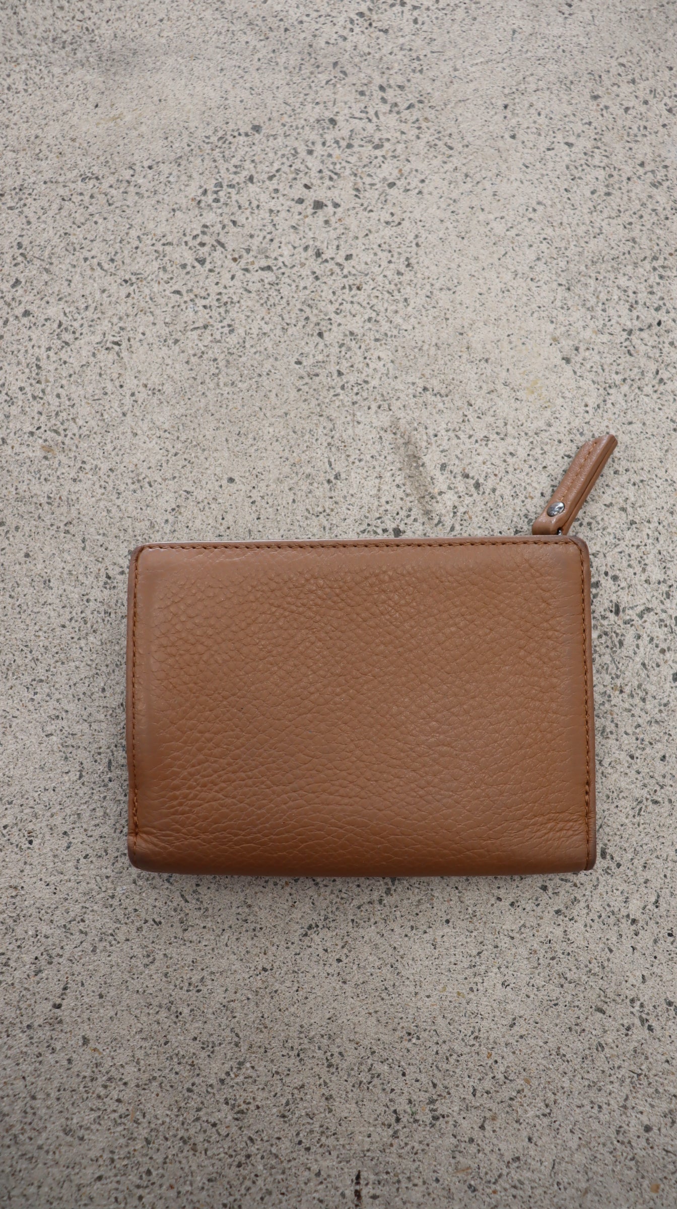 STATUS ANXIETY. Wallet N/A