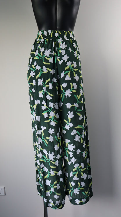 KATE SYLVESTER Pants 6