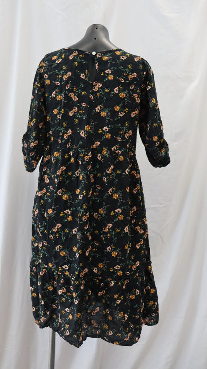 *NO TAG Midi Dress M