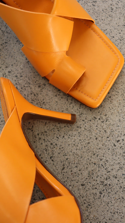 C & M | CAMILLA AND MARC Heels 39
