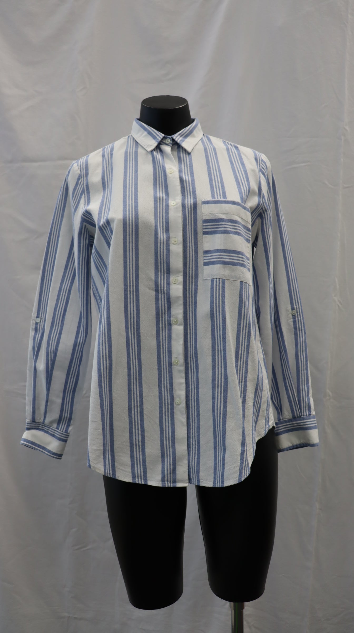 ZARA Button Up S
