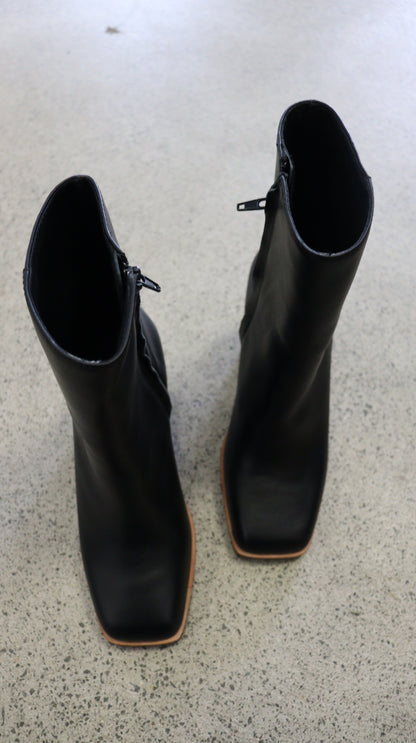 SOL SANA Boots 37
