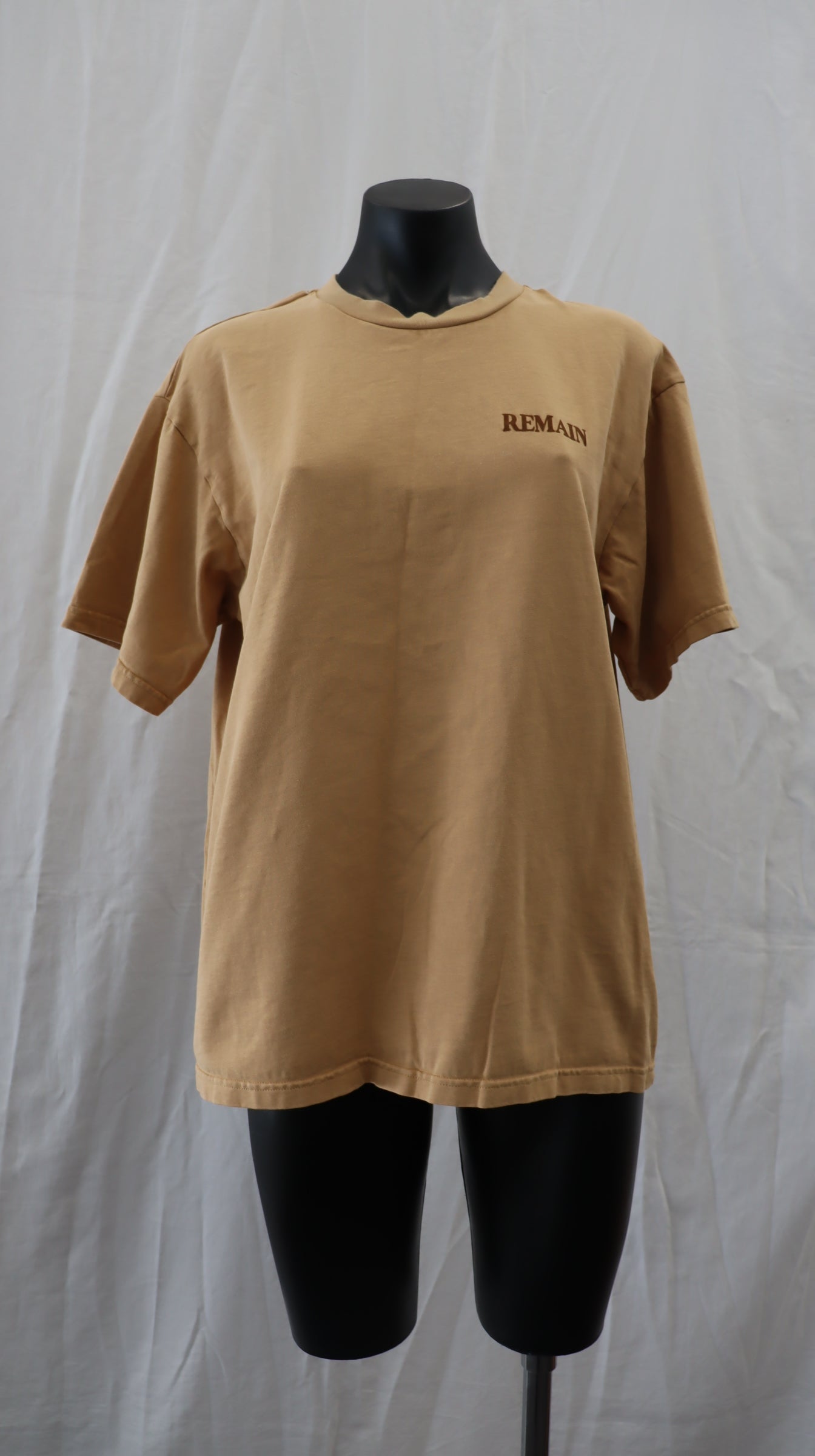 remain Tee 10