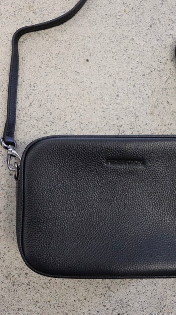 FEDERATION handbag N/A