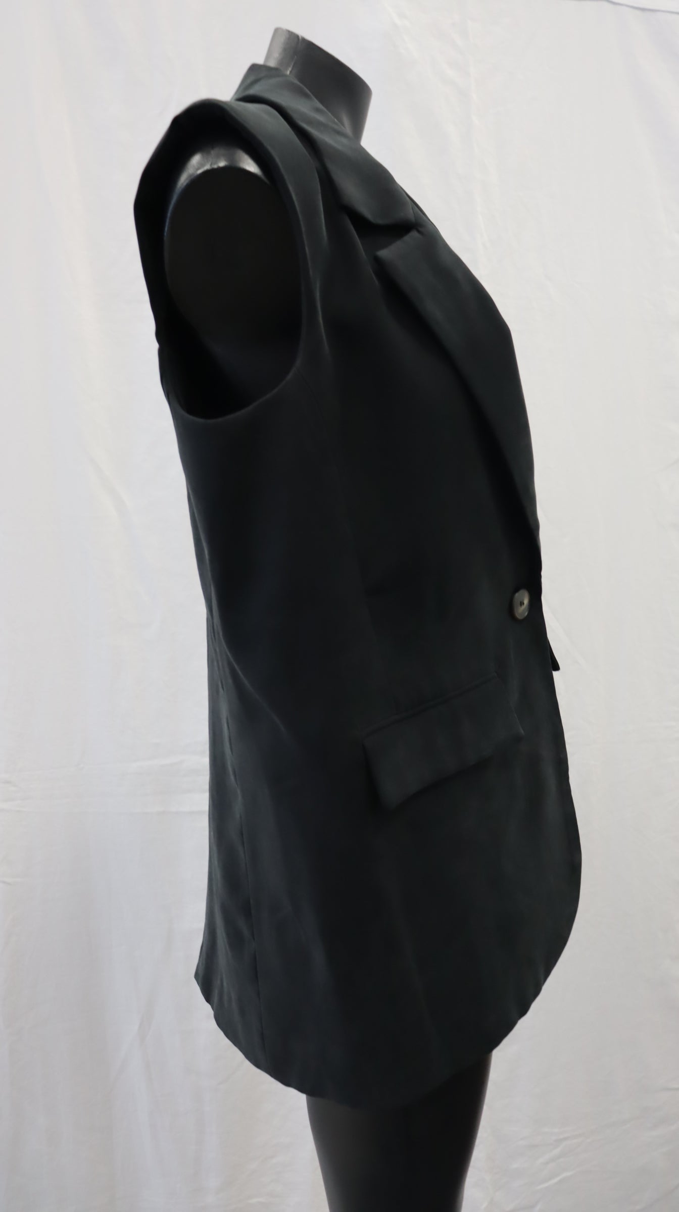 stories be told Vest 10